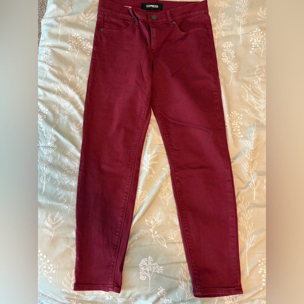 Express Women's Ankle & Cropped Jeans in Burgundy